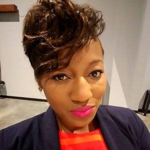 Meet your Posher, Christal